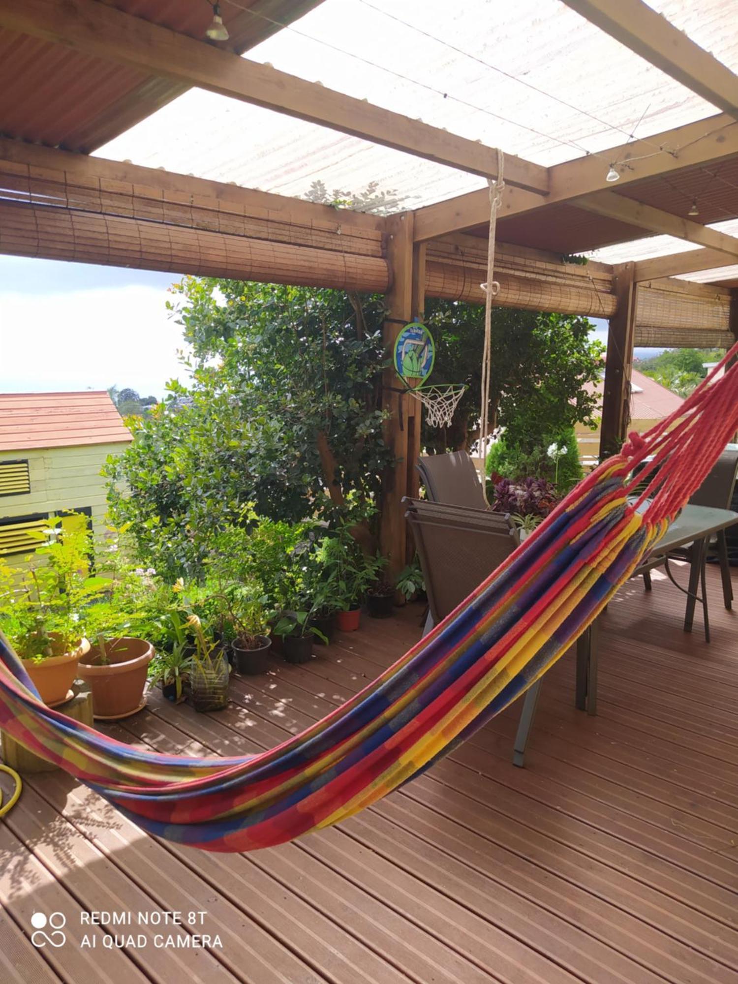 Petit Appartement Dans Une Maison Individuelle Le Tampon Exterior foto